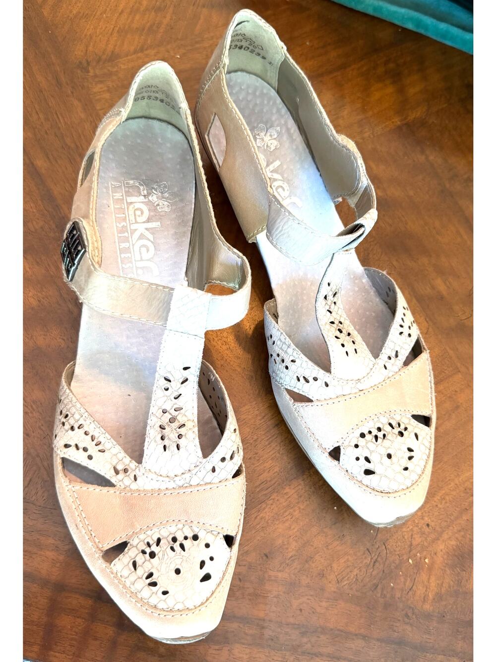Rieker Mirjam Shoes T-Strap Mary Jane Heels Ivory Gray Leather Size 40 / US 9
